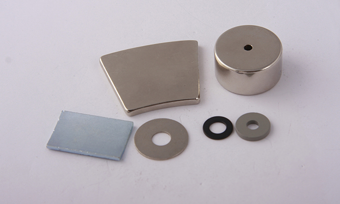 Industrial Magnets Manufacturers